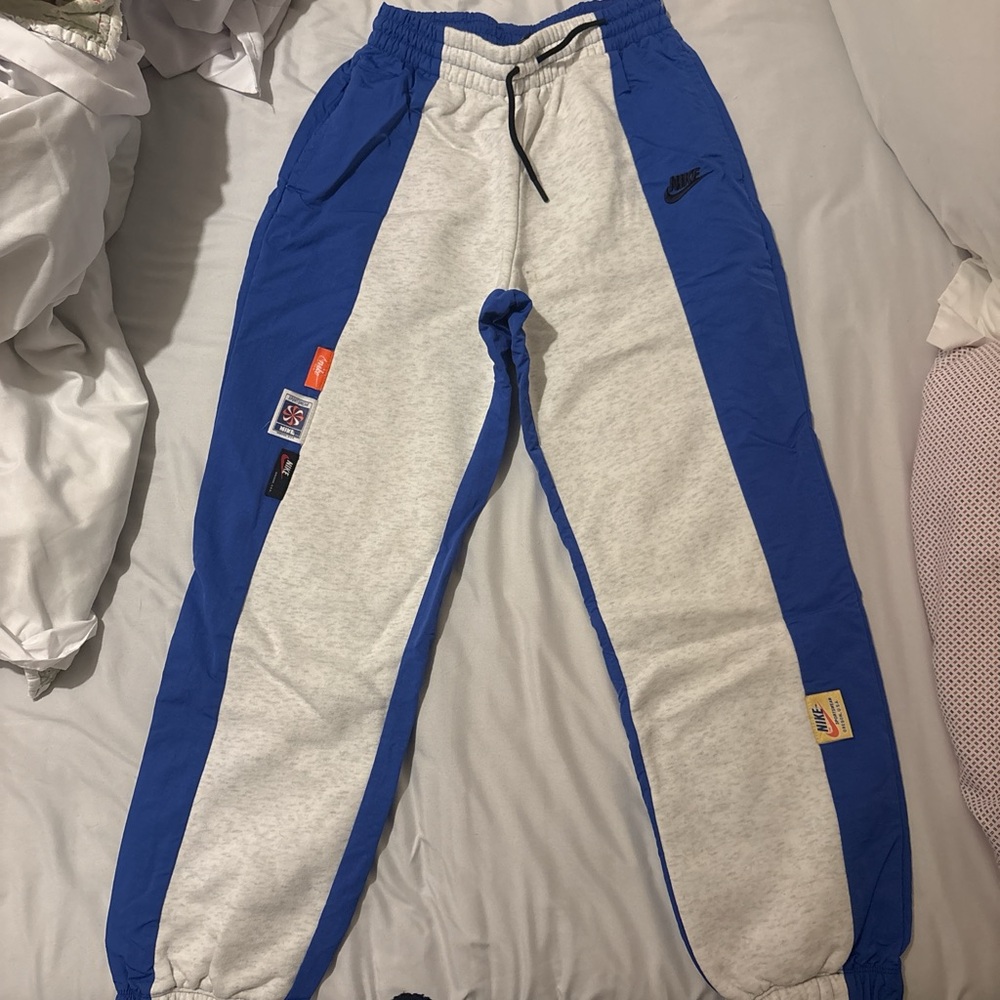Nike Sportswear Icon Clash Pants